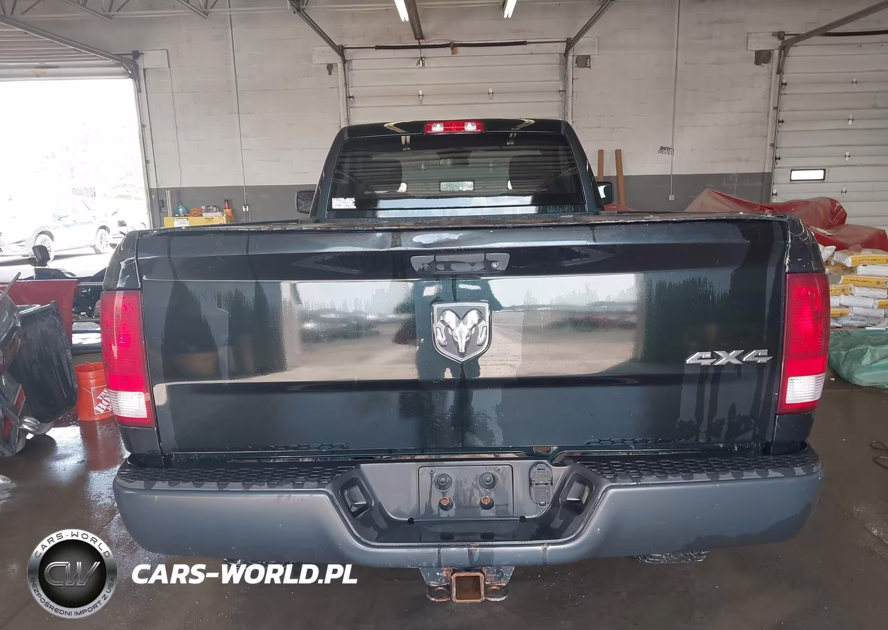 2018 Ram 2500 Tradesman 4X4 8' Box VIN:3C6LR5AT9JG343659 - 16