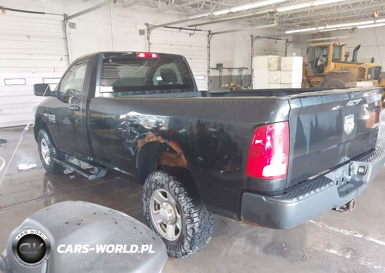 2018 Ram 2500 Tradesman 4X4 8' Box VIN:3C6LR5AT9JG343659 - 3