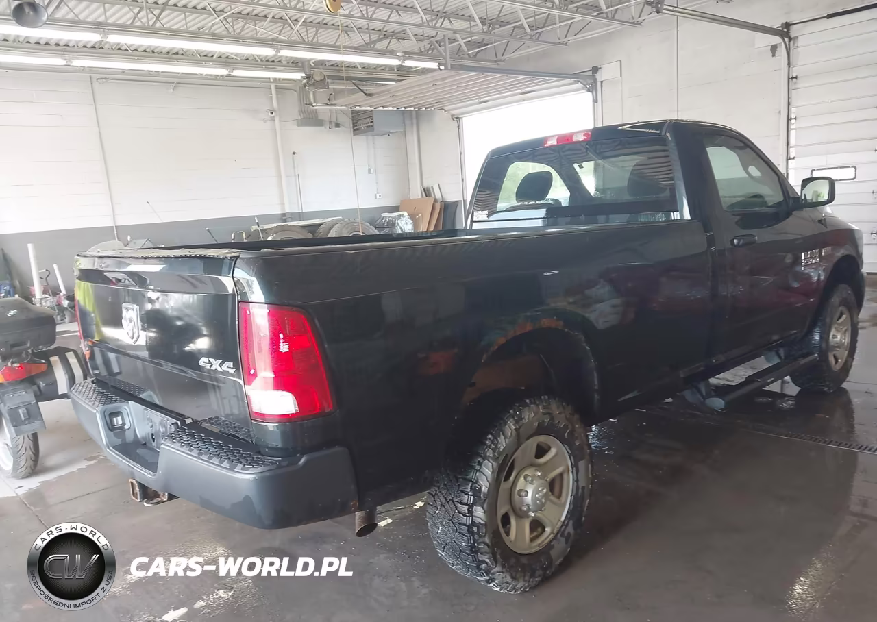 2018 Ram 2500 Tradesman 4X4 8' Box VIN:3C6LR5AT9JG343659 - 4