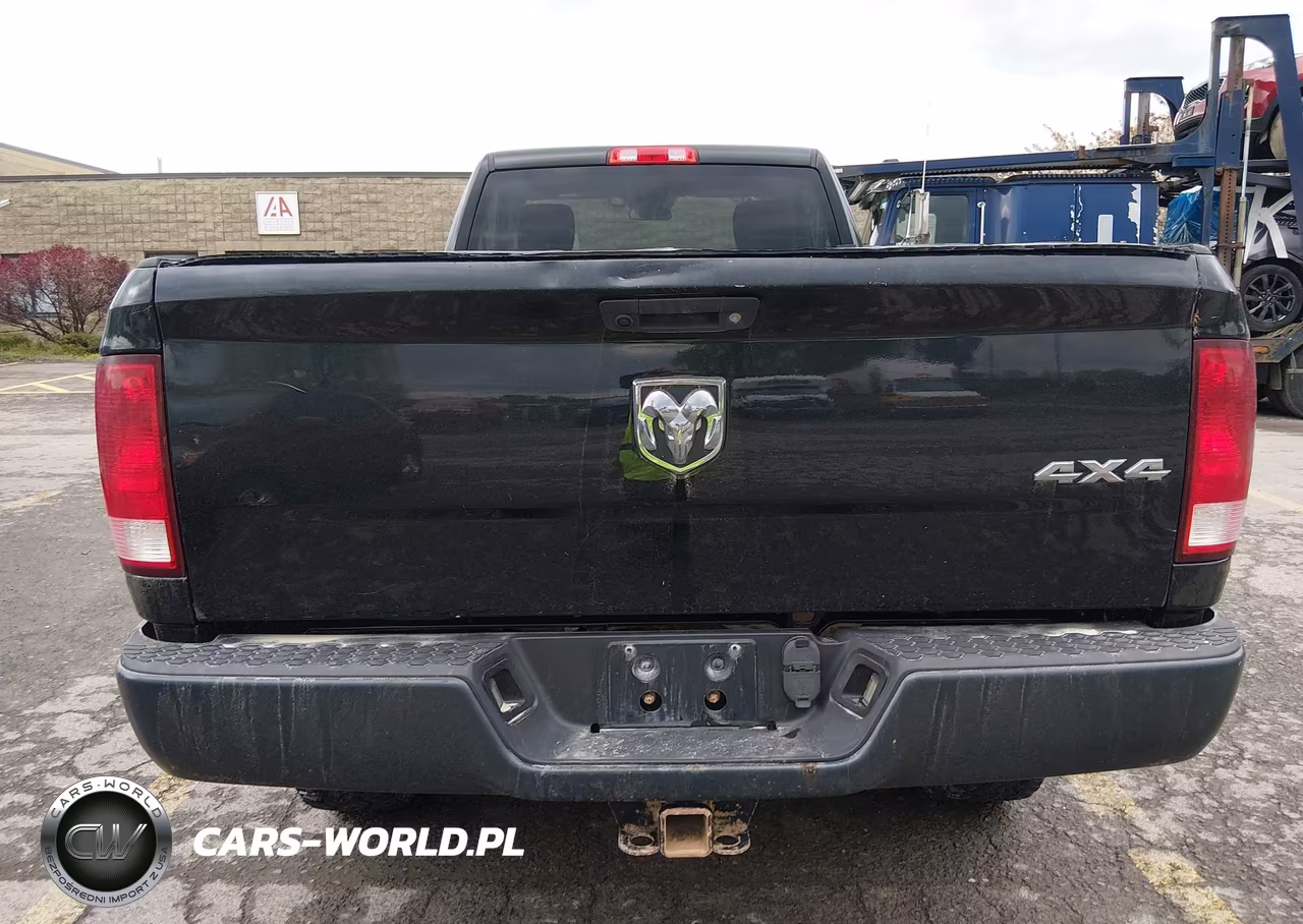 2018 Ram 2500 Tradesman 4X4 8' Box VIN:3C6LR5AT9JG343659 - 6