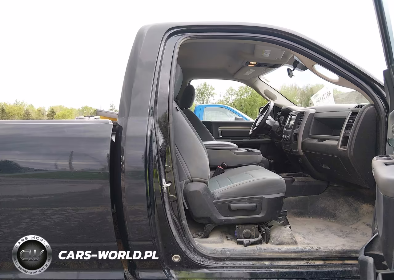2018 Ram 2500 Tradesman 4X4 8' Box VIN:3C6LR5AT9JG343659 - 8
