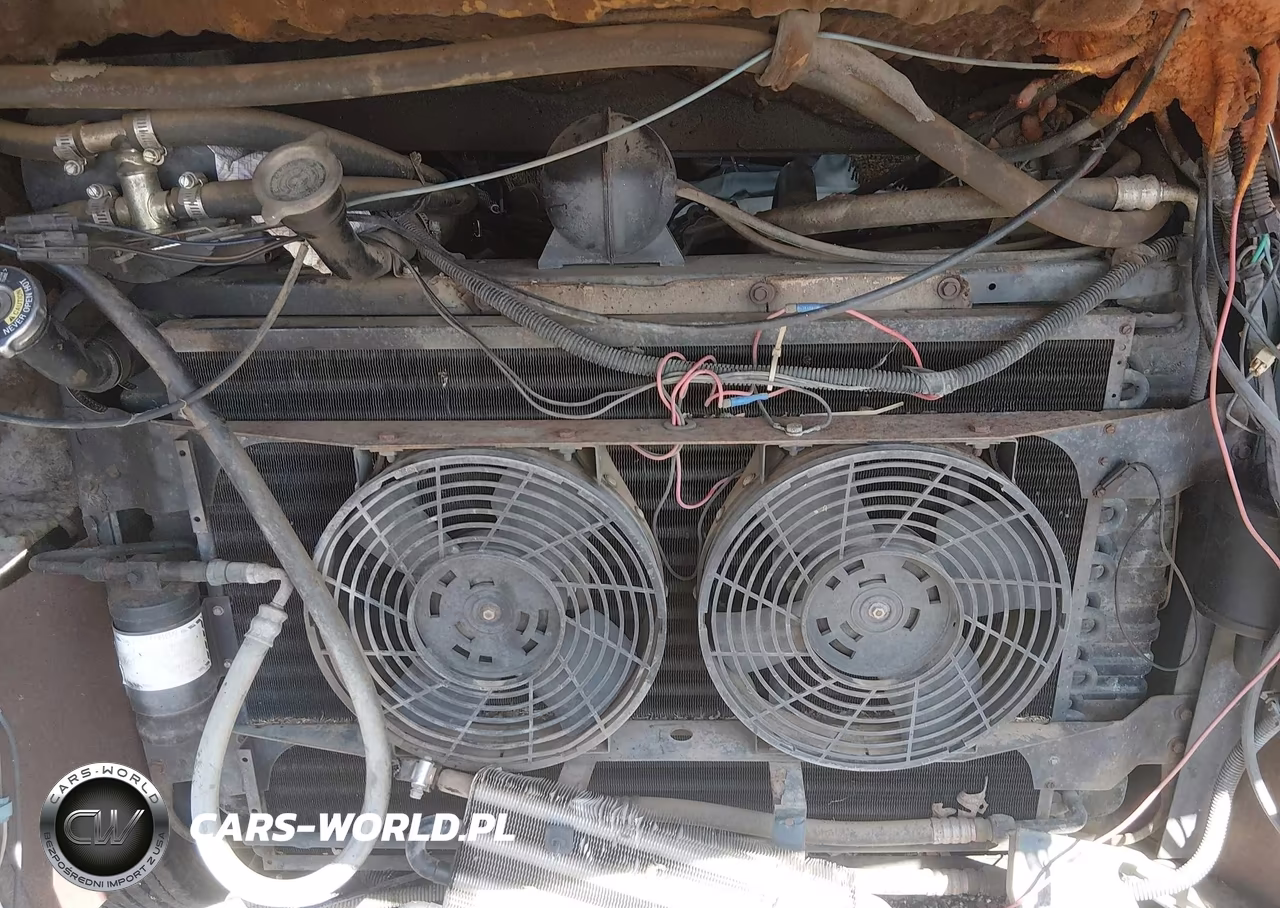 1989 Chevrolet P30 VIN:1GBKP37W8K3311388 - 10