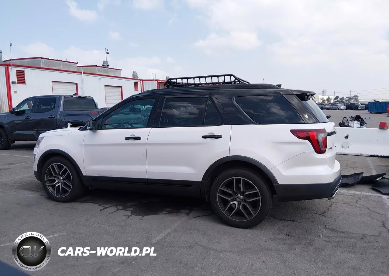 2017 Ford Explorer Sport VIN:1FM5K8GT0HGD99831 - 14