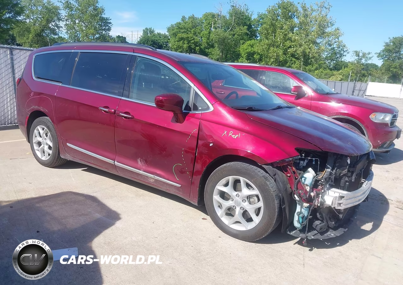 2017 Chrysler Pacifica Touring-L – zdjęcie 1 z 18