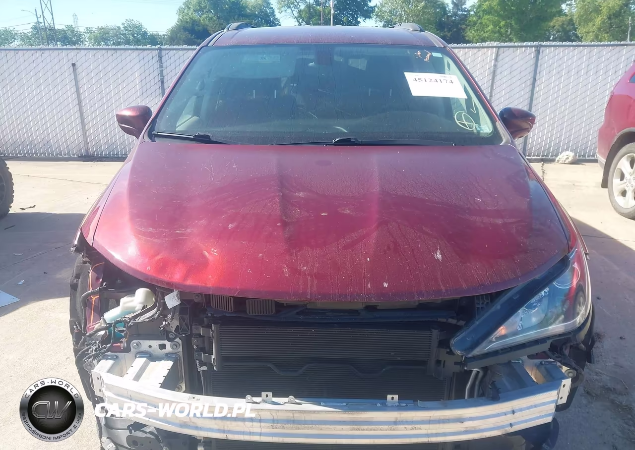 2017 Chrysler Pacifica Touring-L VIN:2C4RC1BG8HR809858 - 13