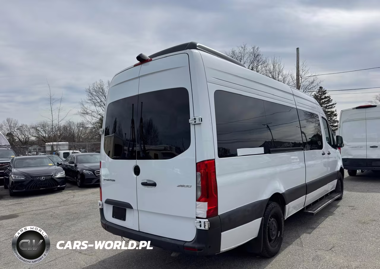 2024 Mercedes-Benz Sprinter 2500 VIN:W1Z4NGHY8RT191482 - 4