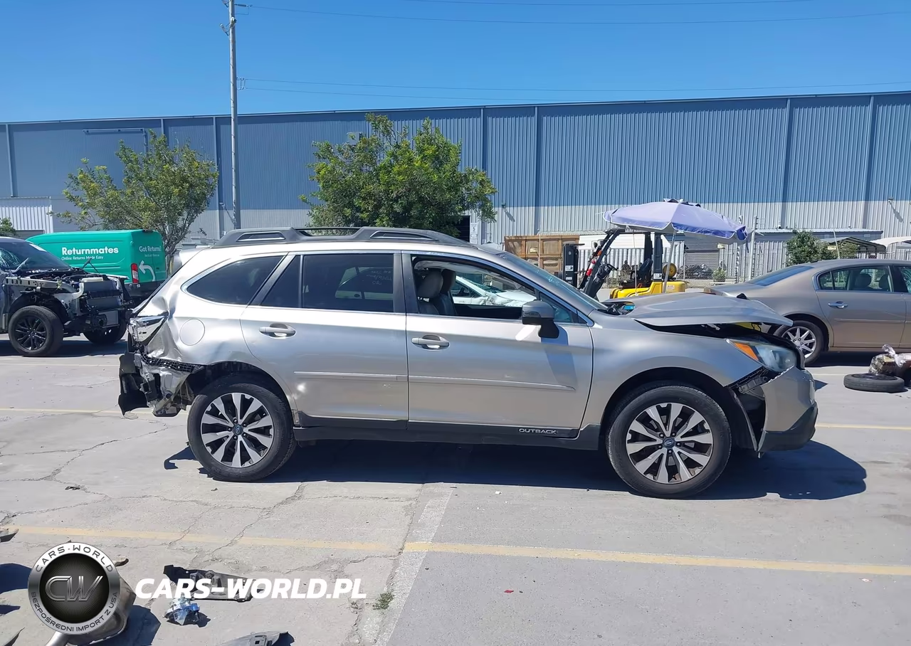 2016 Subaru Outback 3.6R Limited VIN:4S4BSENCXG3237392 - 14
