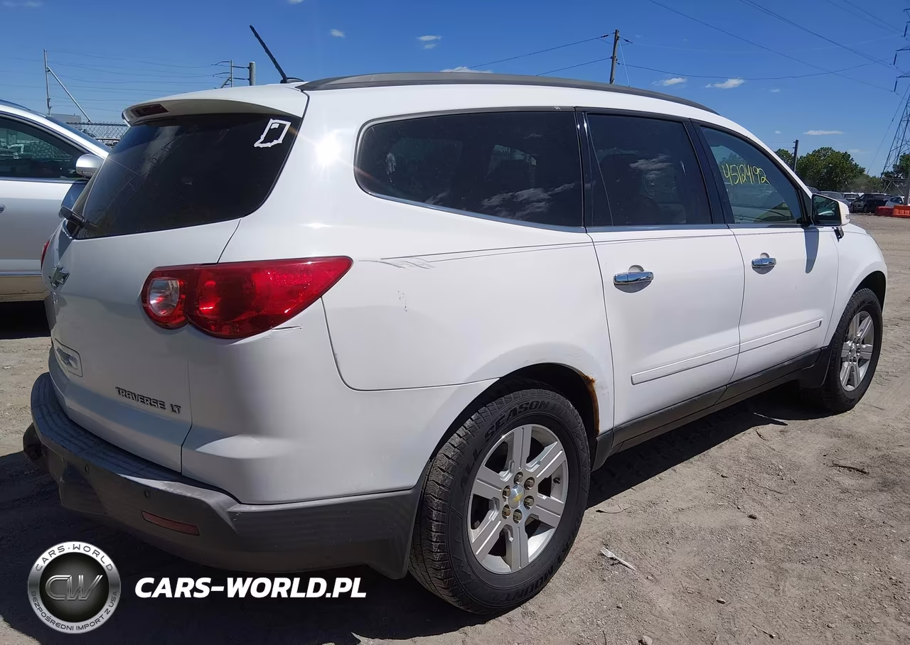 2010 Chevrolet Traverse Lt VIN:1GNLRGED8AS107544 - 4