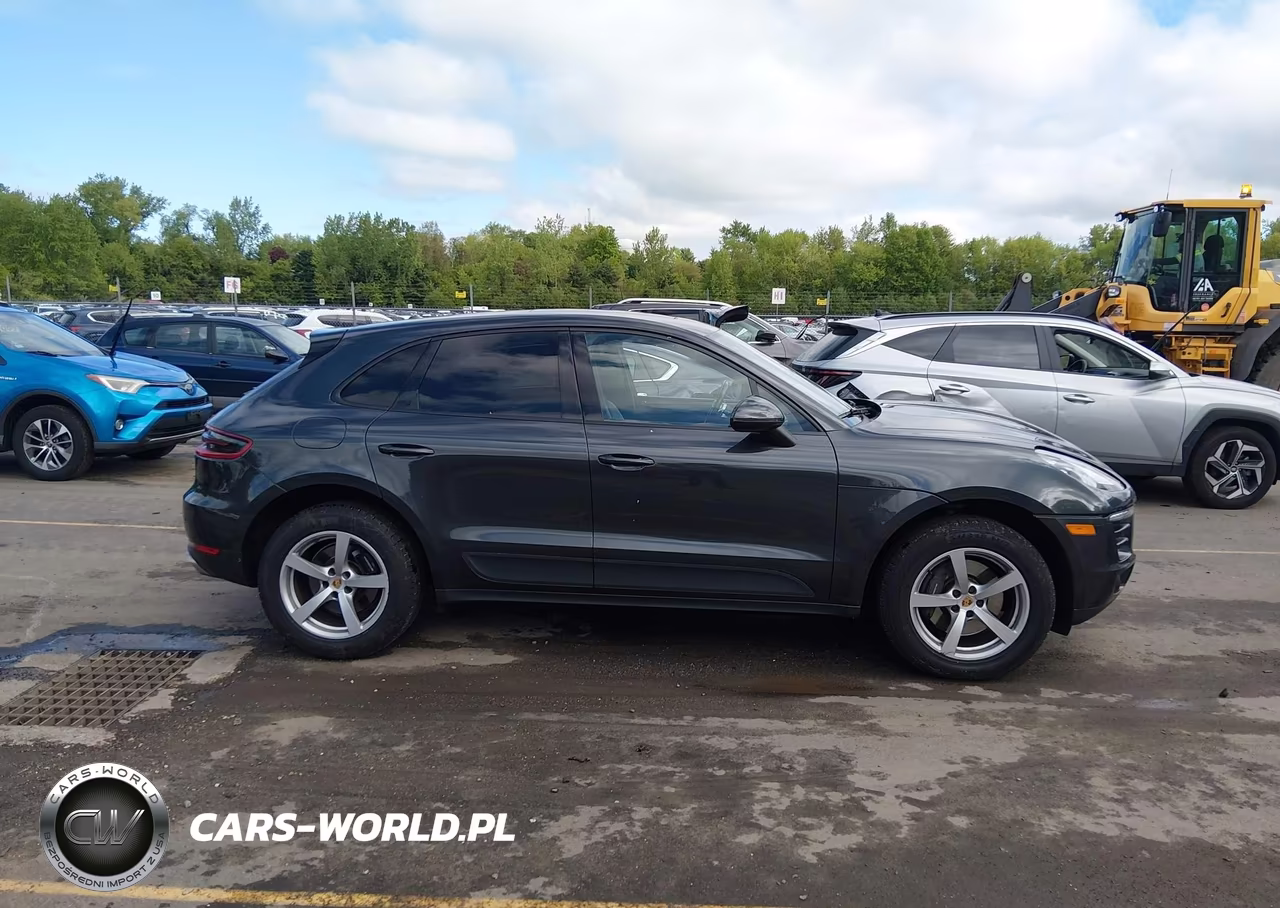 2018 Porsche Macan VIN:WP1AA2A55JLB02917 - 13