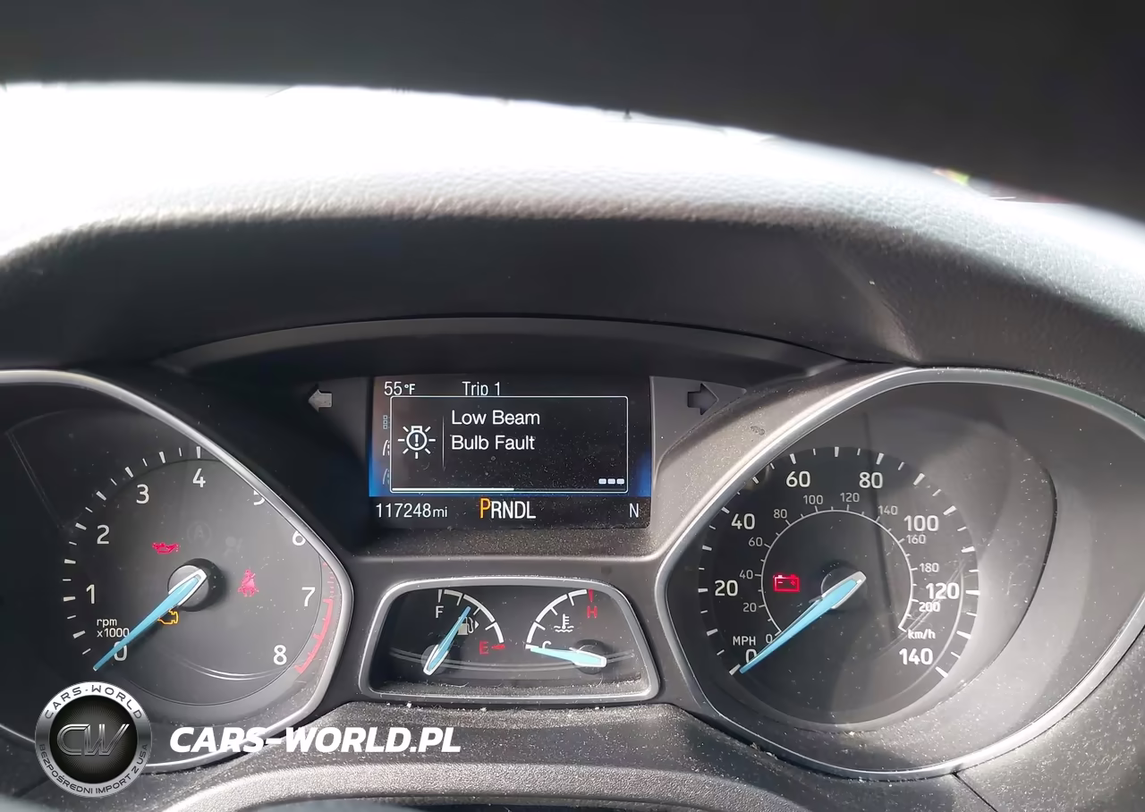 2016 Ford Focus Se VIN:1FADP3F21GL335404 - 7