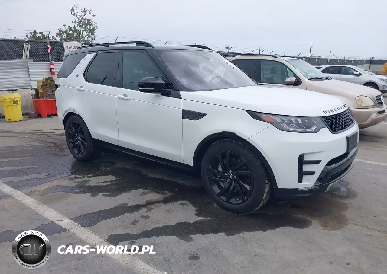 2020 Land Rover Discovery Landmark Edition – zdjęcie 1 z 17