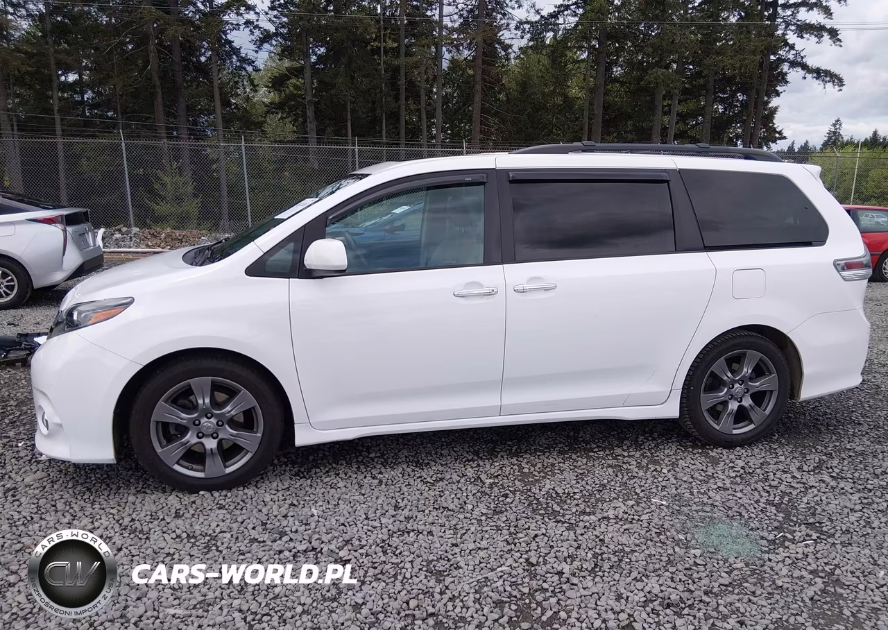 2017 Toyota Sienna Se 8 Passenger VIN:5TDXZ3DC9HS863298 - 15