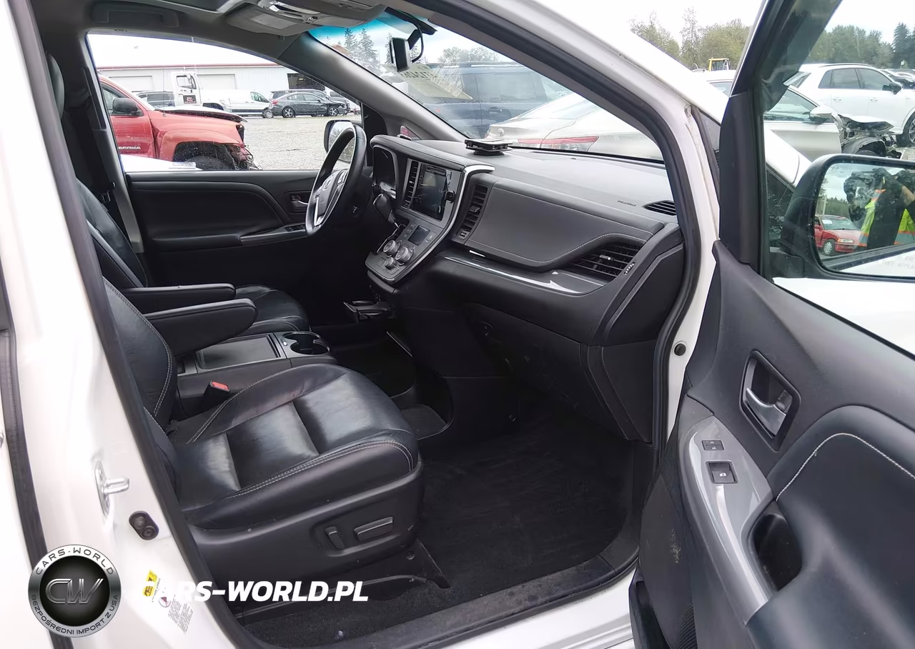 2017 Toyota Sienna Se 8 Passenger VIN:5TDXZ3DC9HS863298 - 18