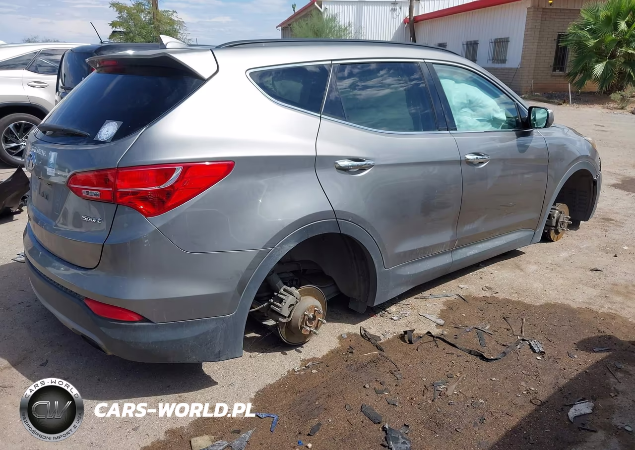 2013 Hyundai Santa Fe Sport VIN:5XYZU3LB2DG005212 - 4