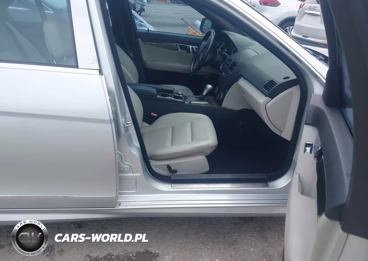 2009 Mercedes-Benz C 300 Sport 4Matic VIN:WDDGF81X49F266810 - 5