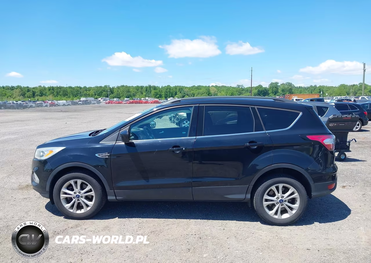 2017 Ford Escape Se VIN:1FMCU9GD9HUD77649 - 14