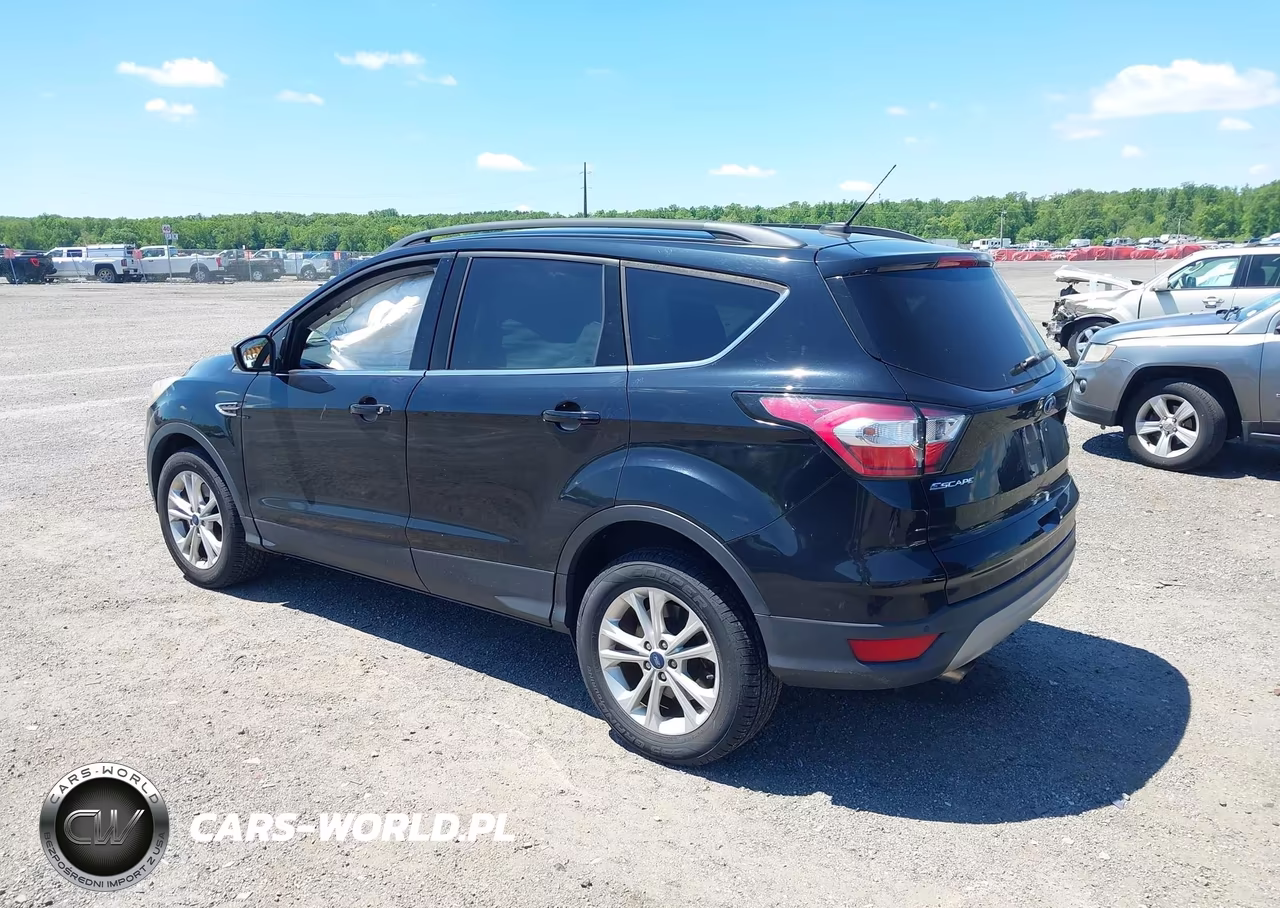2017 Ford Escape Se VIN:1FMCU9GD9HUD77649 - 3