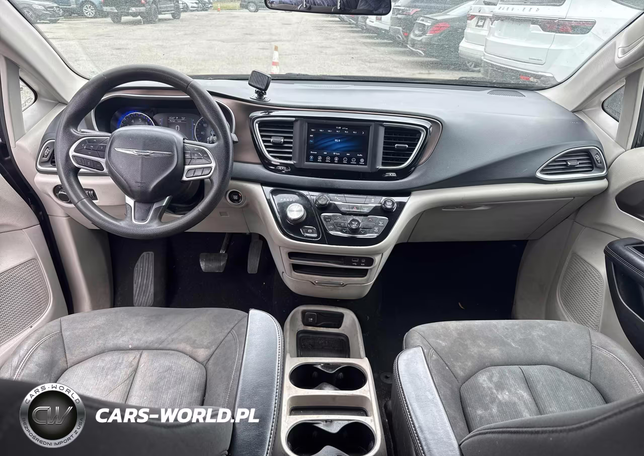 2019 Chrysler Pacifica L VIN:2C4RC1AG5KR532627 - 8