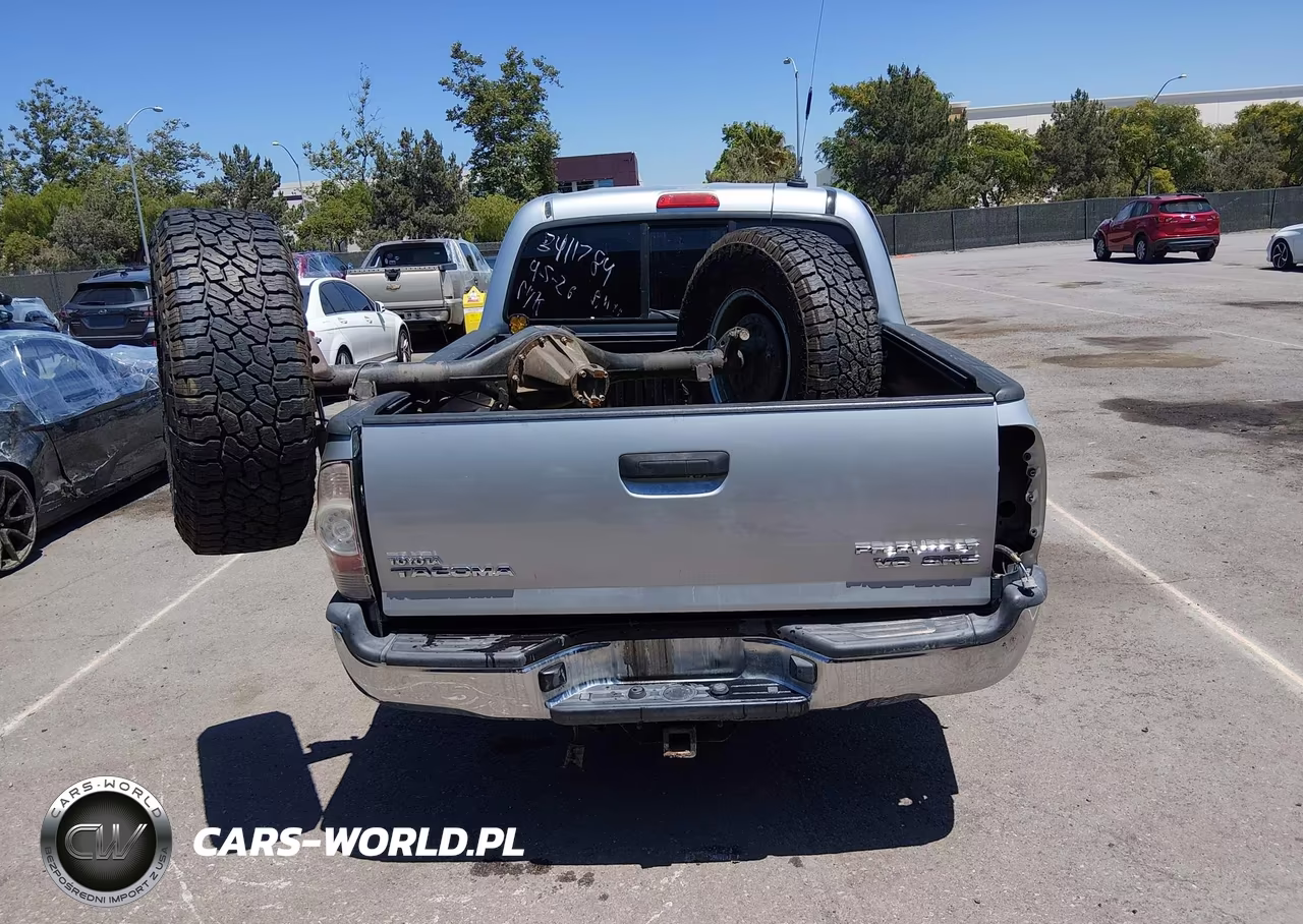 2013 Toyota Tacoma Prerunner V6 VIN:3TMJU4GNXDM152811 - 16