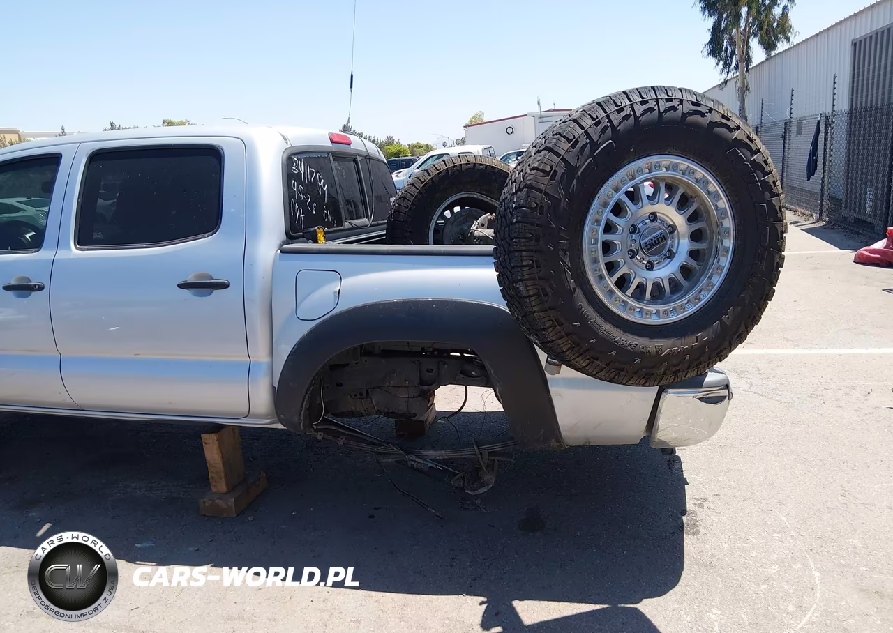 2013 Toyota Tacoma Prerunner V6 VIN:3TMJU4GNXDM152811 - 17