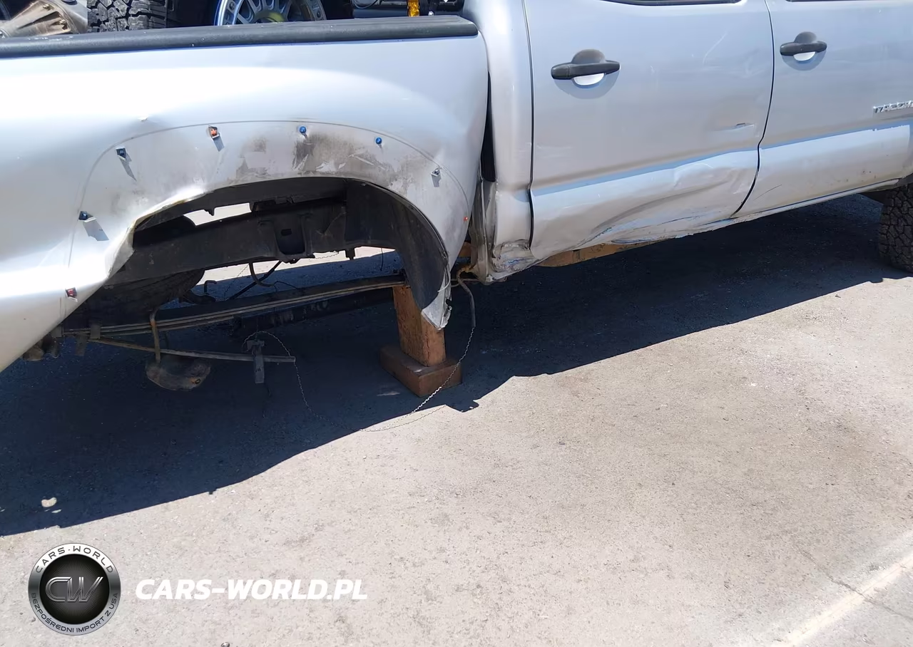 2013 Toyota Tacoma Prerunner V6 VIN:3TMJU4GNXDM152811 - 19