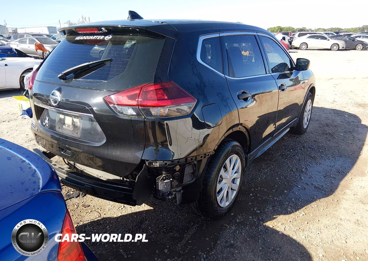 2018 Nissan Rogue S VIN:JN8AT2MT0JW463092 - 4