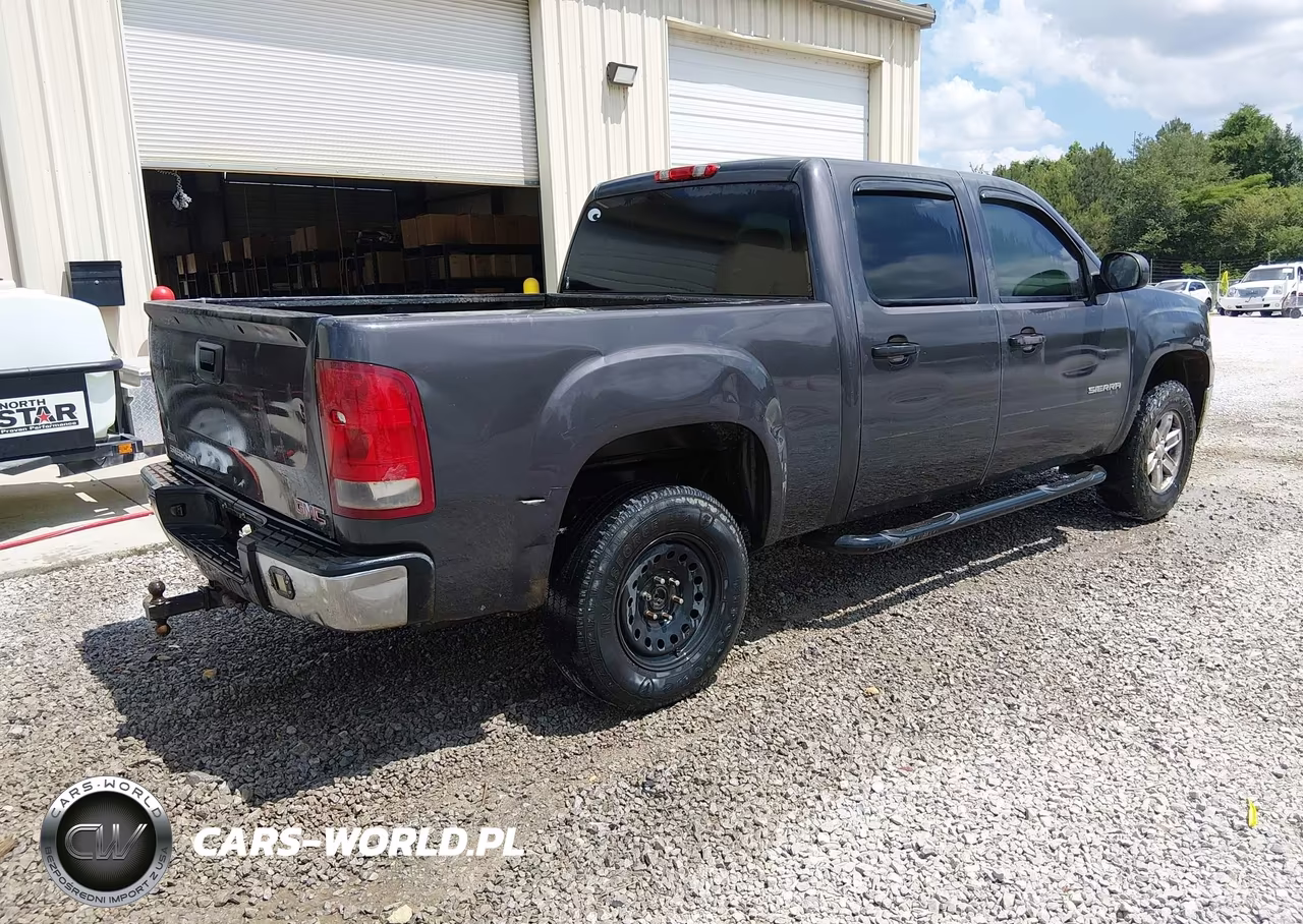 2010 GMC Sierra 1500 Sl VIN:3GTRCUEA8AG135098 - 4