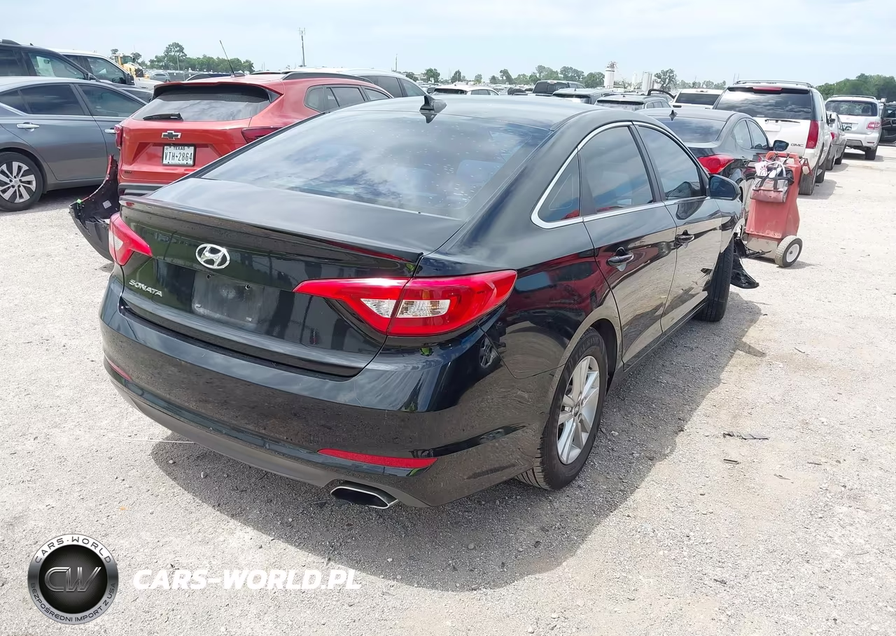 2016 Hyundai Sonata Se VIN:5NPE24AF7GH359434 - 4