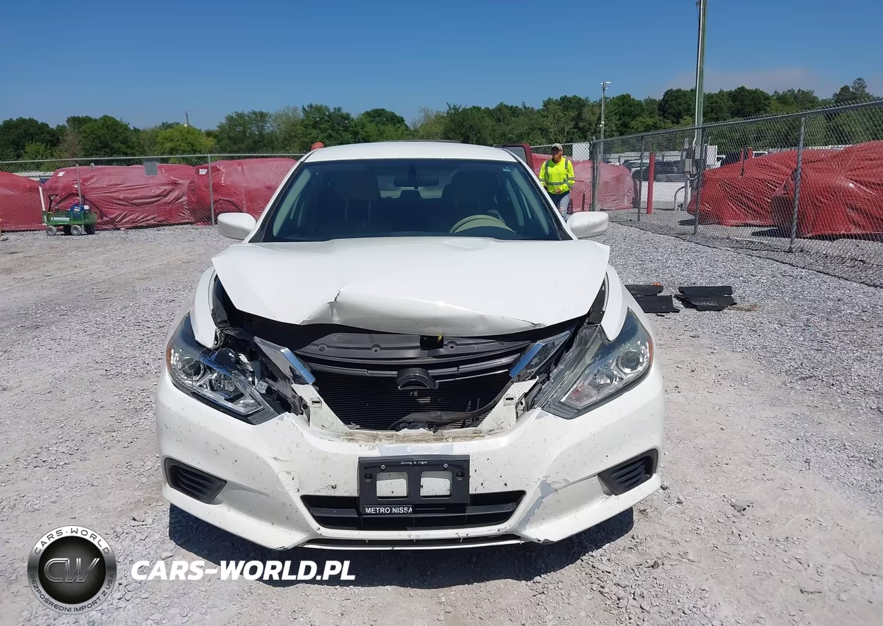 2017 Nissan Altima 2.5 S VIN:1N4AL3AP2HC137157 - 12