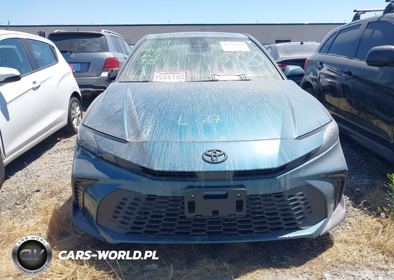 2026 Toyota Camry Se VIN:4T1DAACKXTU741184 - 12