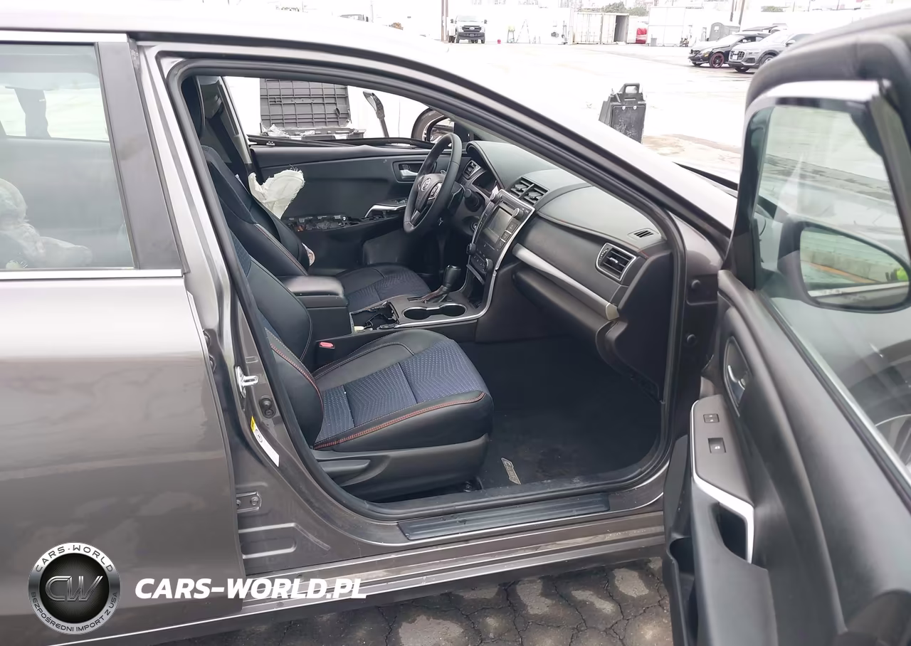 2015 Toyota Camry Se VIN:4T1BF1FK8FU979303 - 5