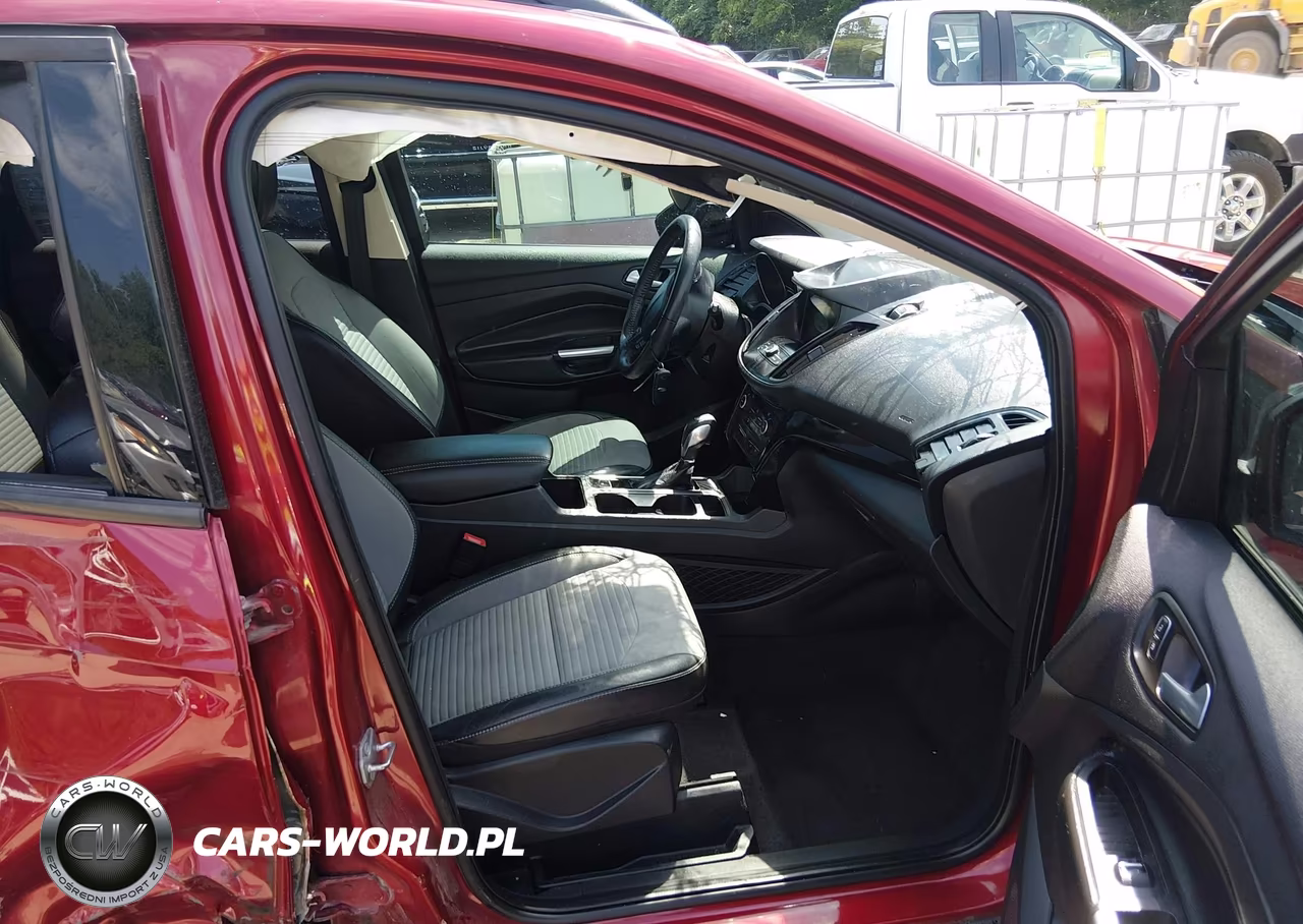 2019 Ford Escape Se VIN:1FMCU9GD7KUB78655 - 5
