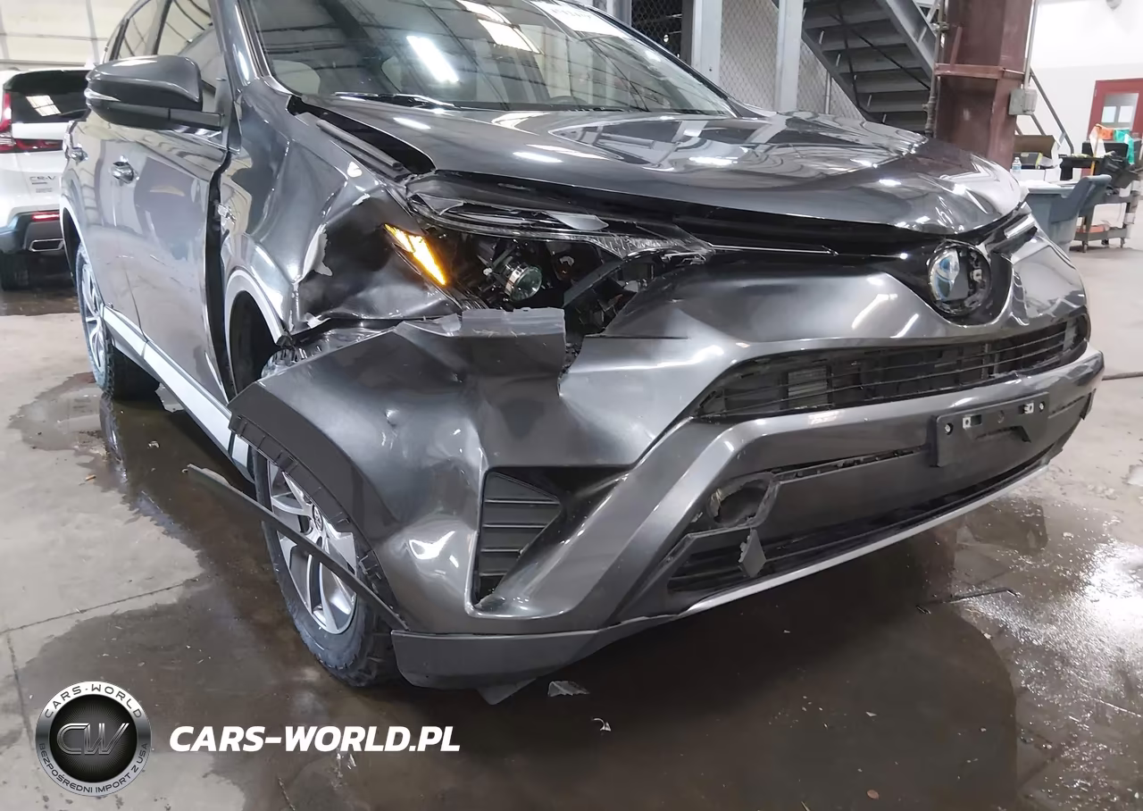 2018 Toyota Rav4 Hybrid Le VIN:JTMRJREV2JD202281 - 18