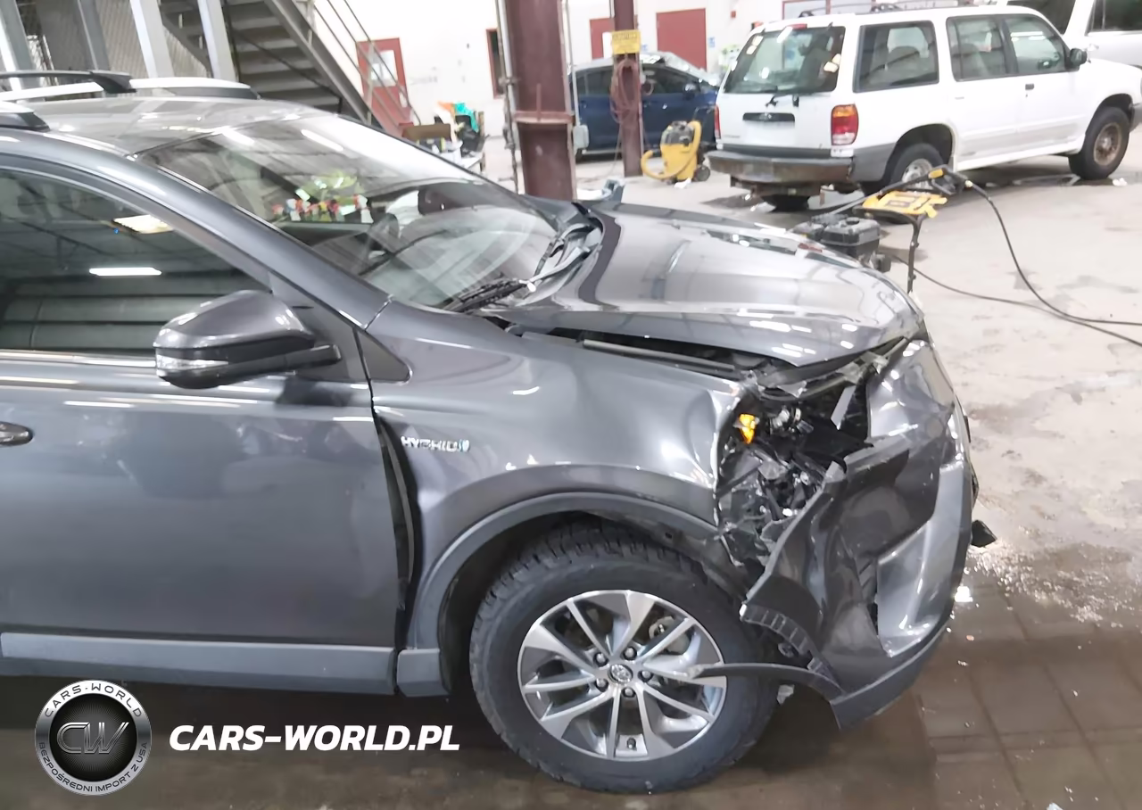 2018 Toyota Rav4 Hybrid Le VIN:JTMRJREV2JD202281 - 19