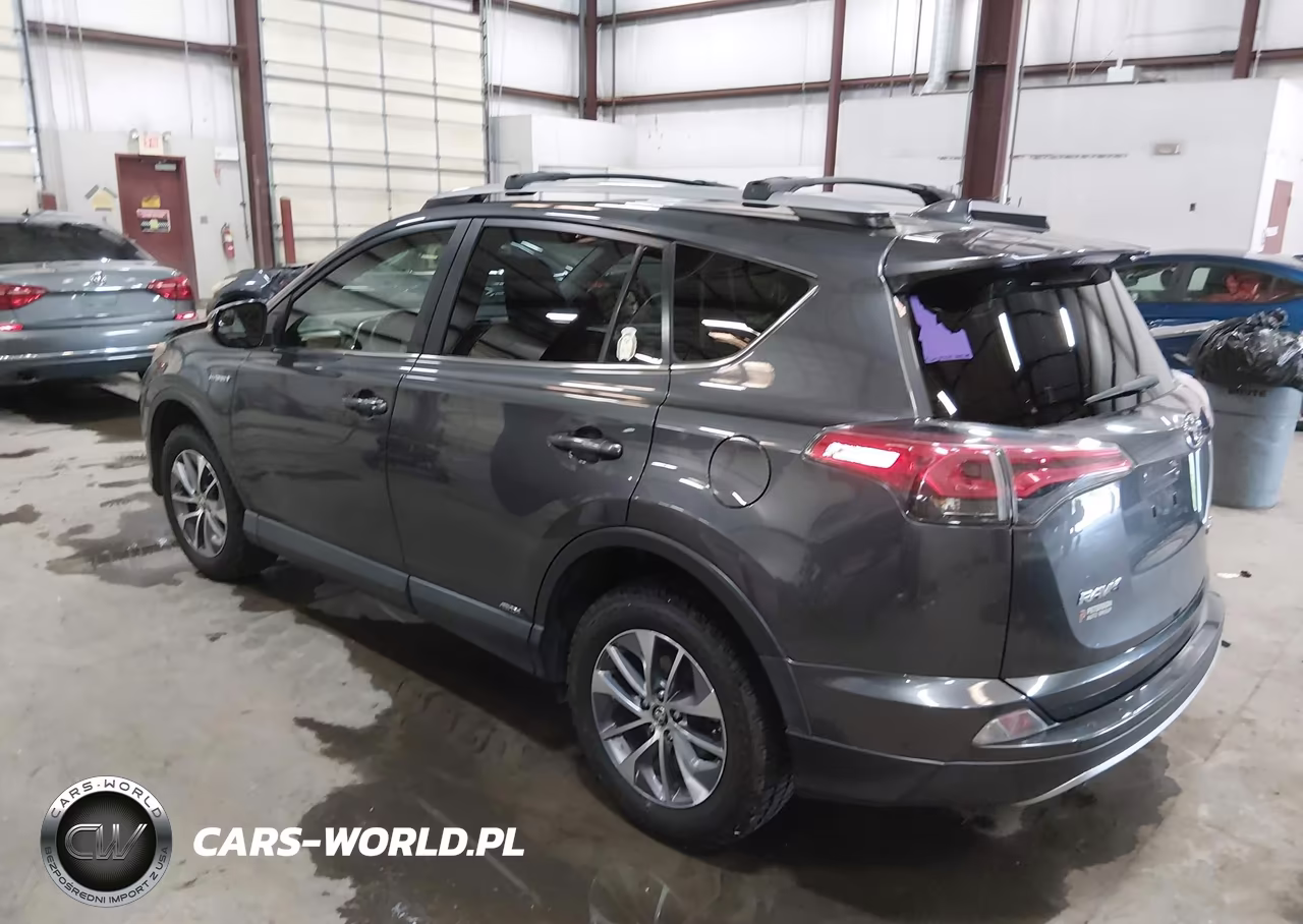 2018 Toyota Rav4 Hybrid Le VIN:JTMRJREV2JD202281 - 3