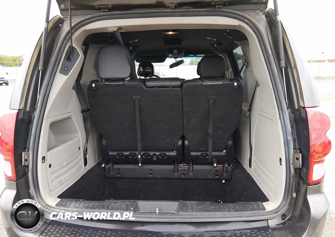 2017 Dodge Grand Caravan Sxt VIN:2C4RDGCGXHR689849 - 16