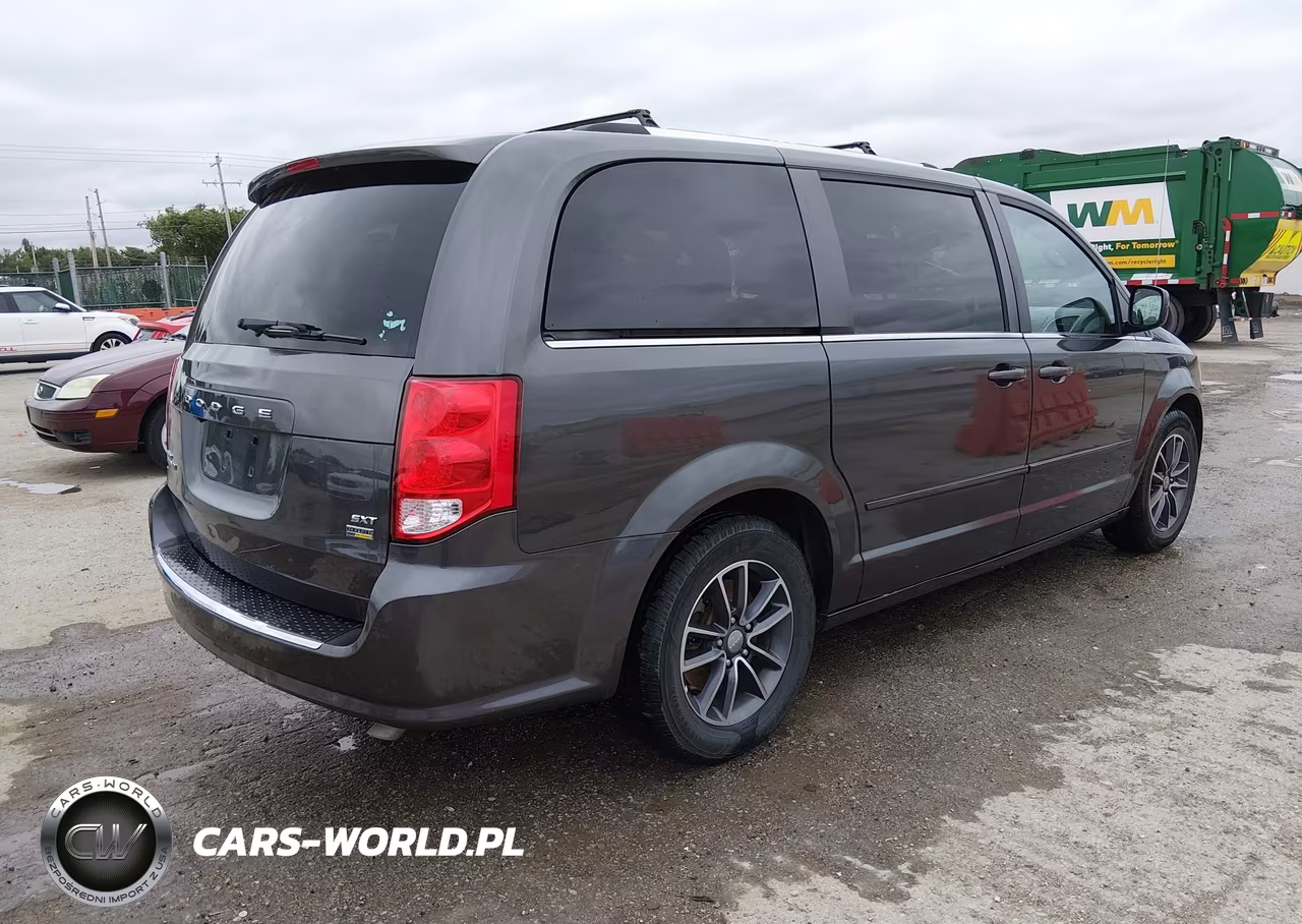 2017 Dodge Grand Caravan Sxt VIN:2C4RDGCGXHR689849 - 4