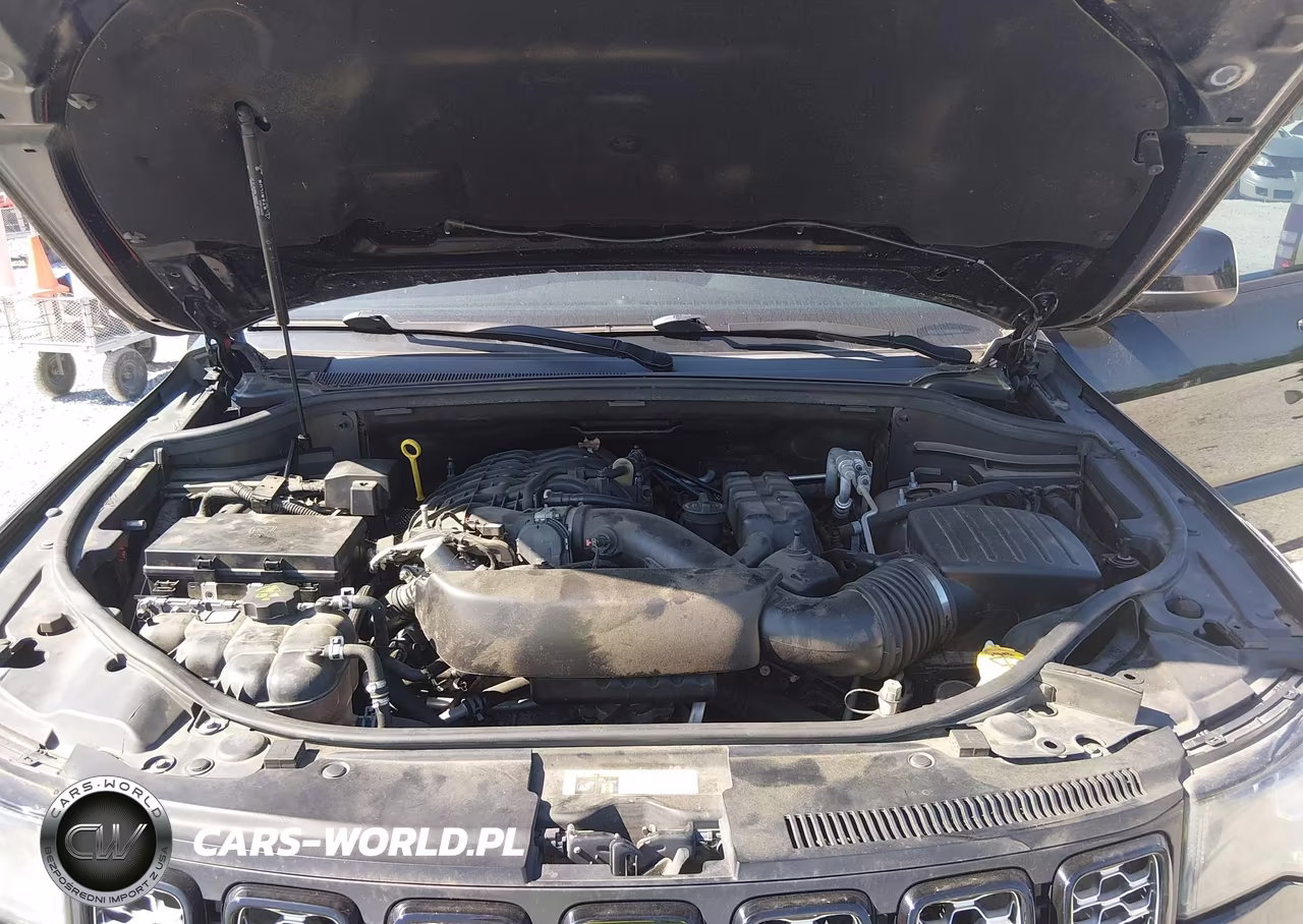 2019 Jeep Grand Cherokee Altitude 4X2 VIN:1C4RJEAG7KC835706 - 10