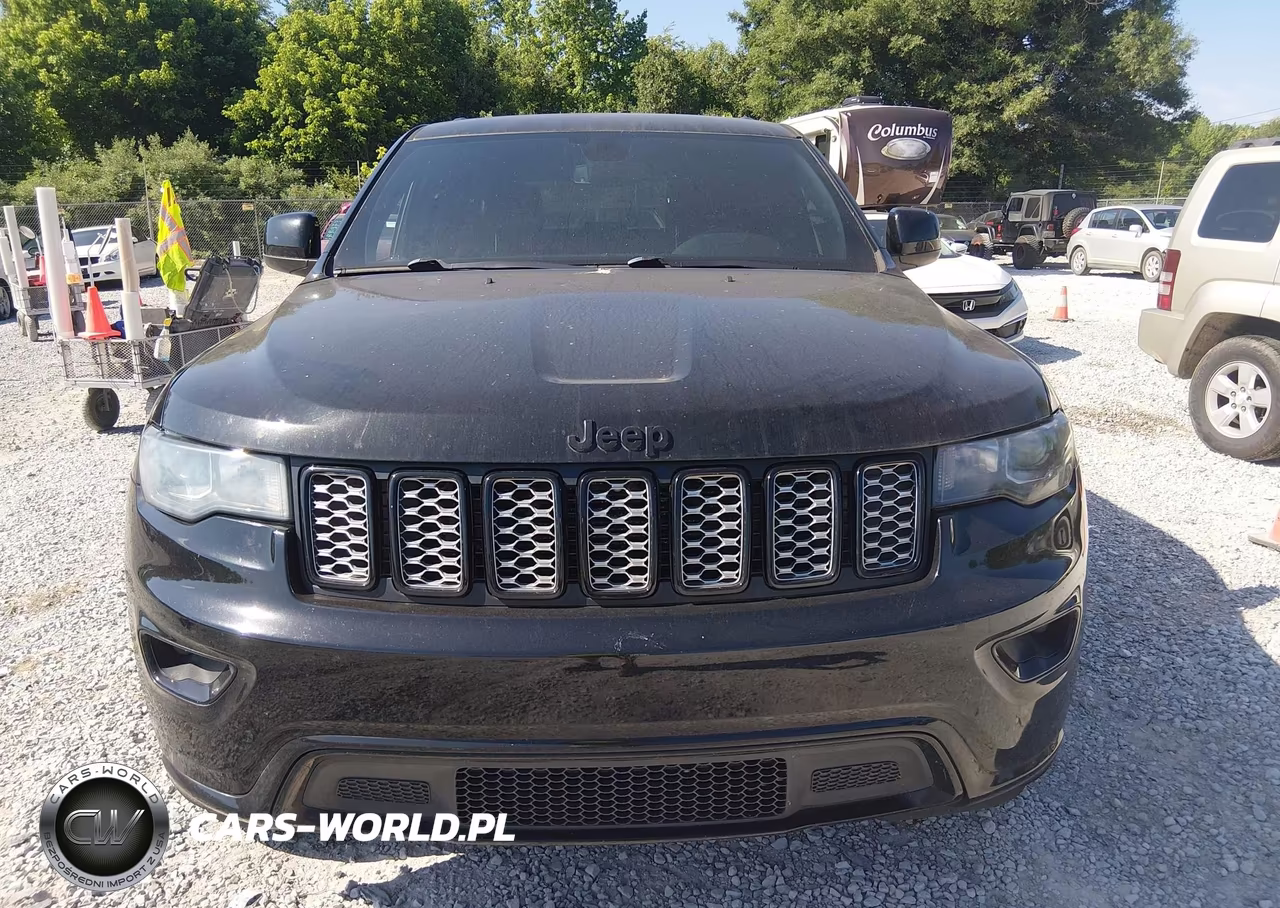 2019 Jeep Grand Cherokee Altitude 4X2 VIN:1C4RJEAG7KC835706 - 12