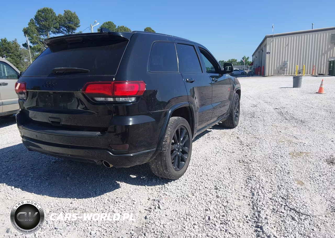 2019 Jeep Grand Cherokee Altitude 4X2 VIN:1C4RJEAG7KC835706 - 4