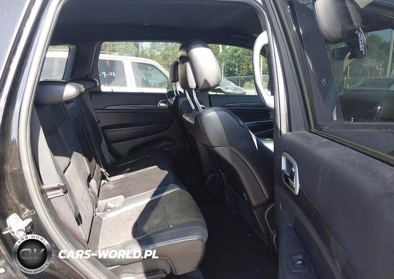 2019 Jeep Grand Cherokee Altitude 4X2 VIN:1C4RJEAG7KC835706 - 8