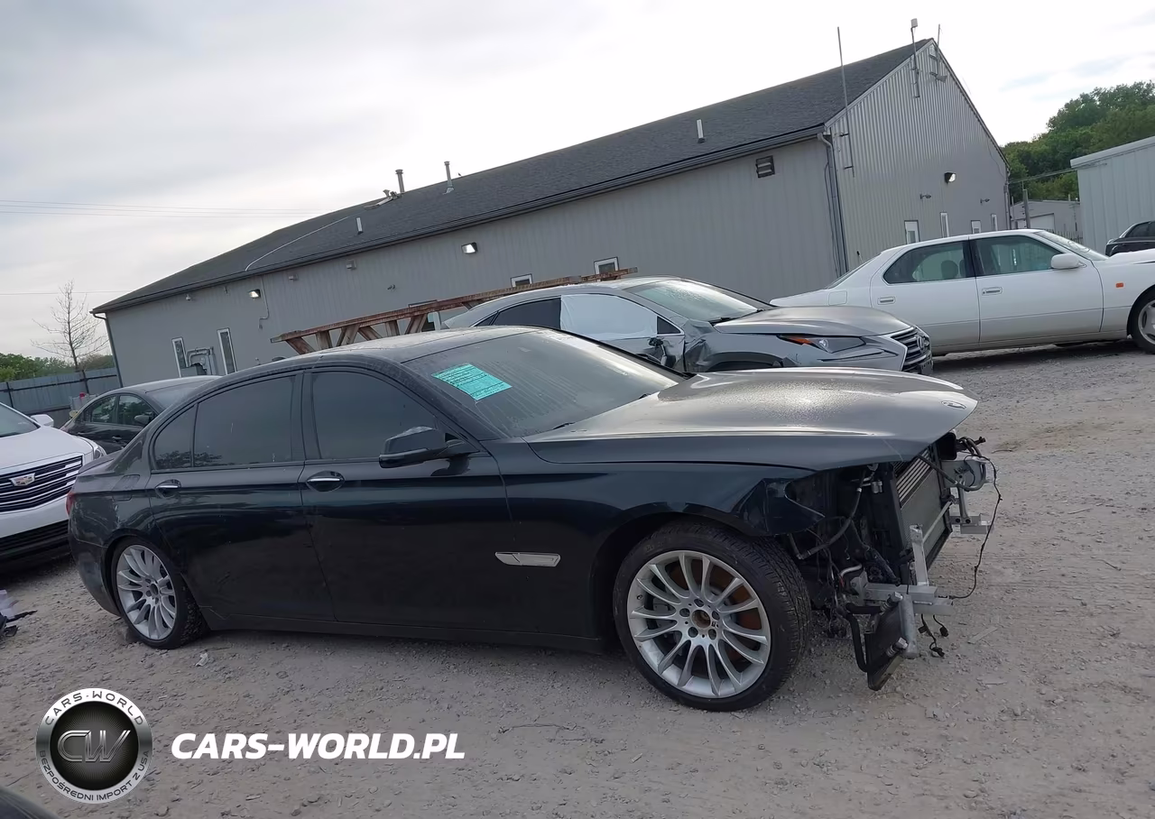 2015 BMW 750Li xDrive VIN:WBAYF8C55FD654031 - 14