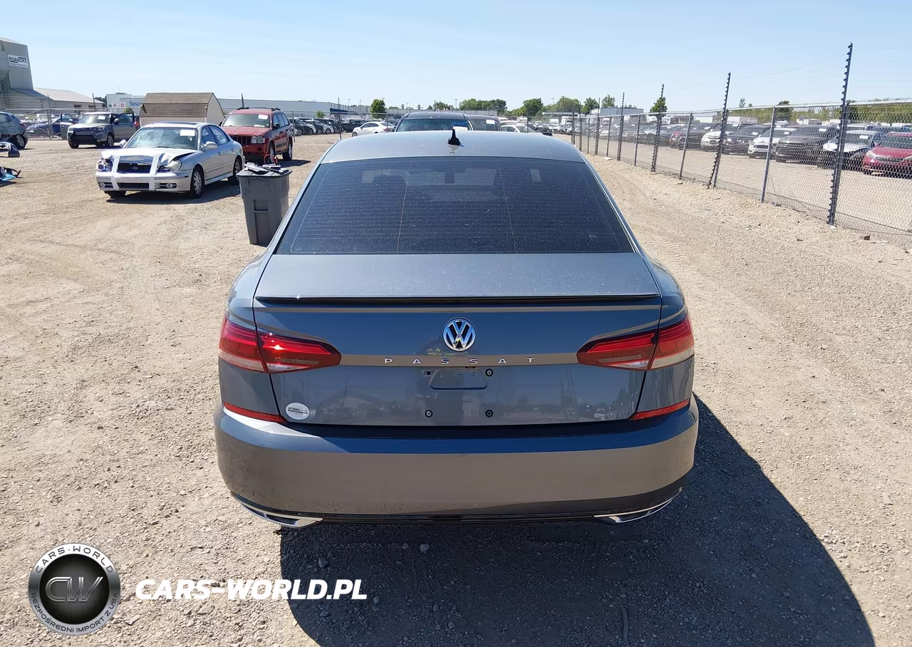 2020 Volkswagen Passat 2.0T R-Line VIN:1VWMA7A36LC022519 - 17