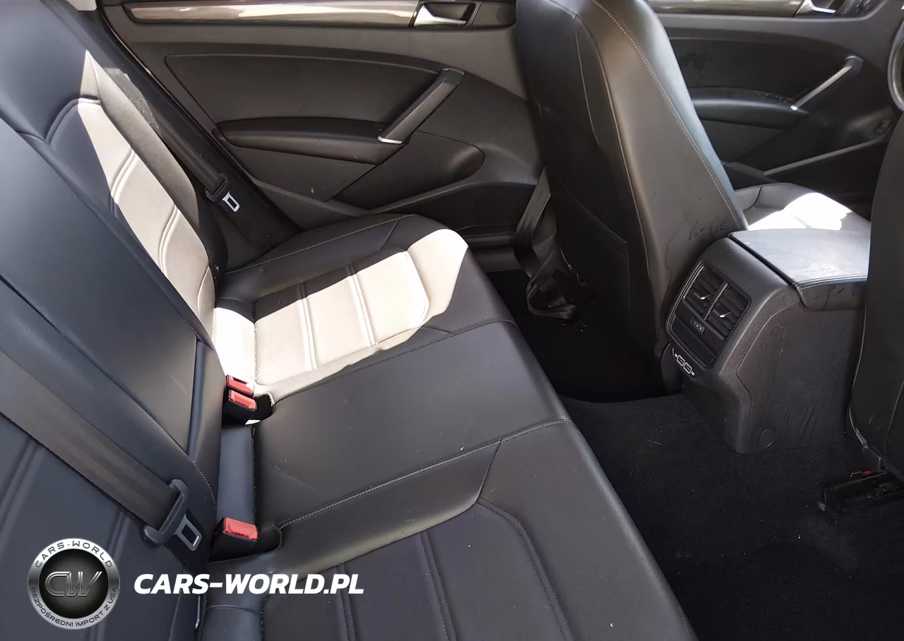 2020 Volkswagen Passat 2.0T R-Line VIN:1VWMA7A36LC022519 - 8