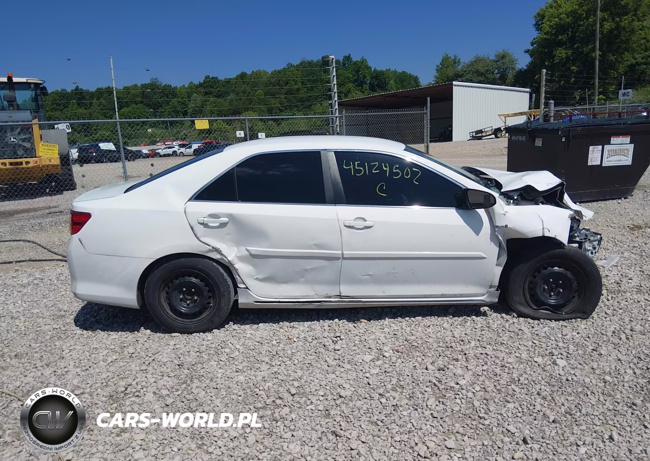 2014 Toyota Camry Hybrid Le VIN:4T1BD1FK6EU120795 - 14