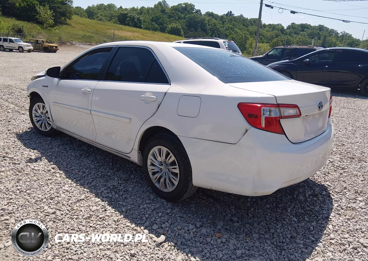 2014 Toyota Camry Hybrid Le VIN:4T1BD1FK6EU120795 - 3