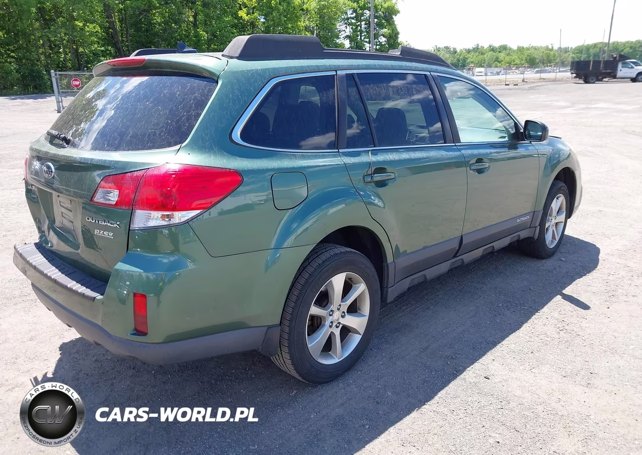 2014 Subaru Outback 2.5I Limited VIN:4S4BRBKCXE3210687 - 4