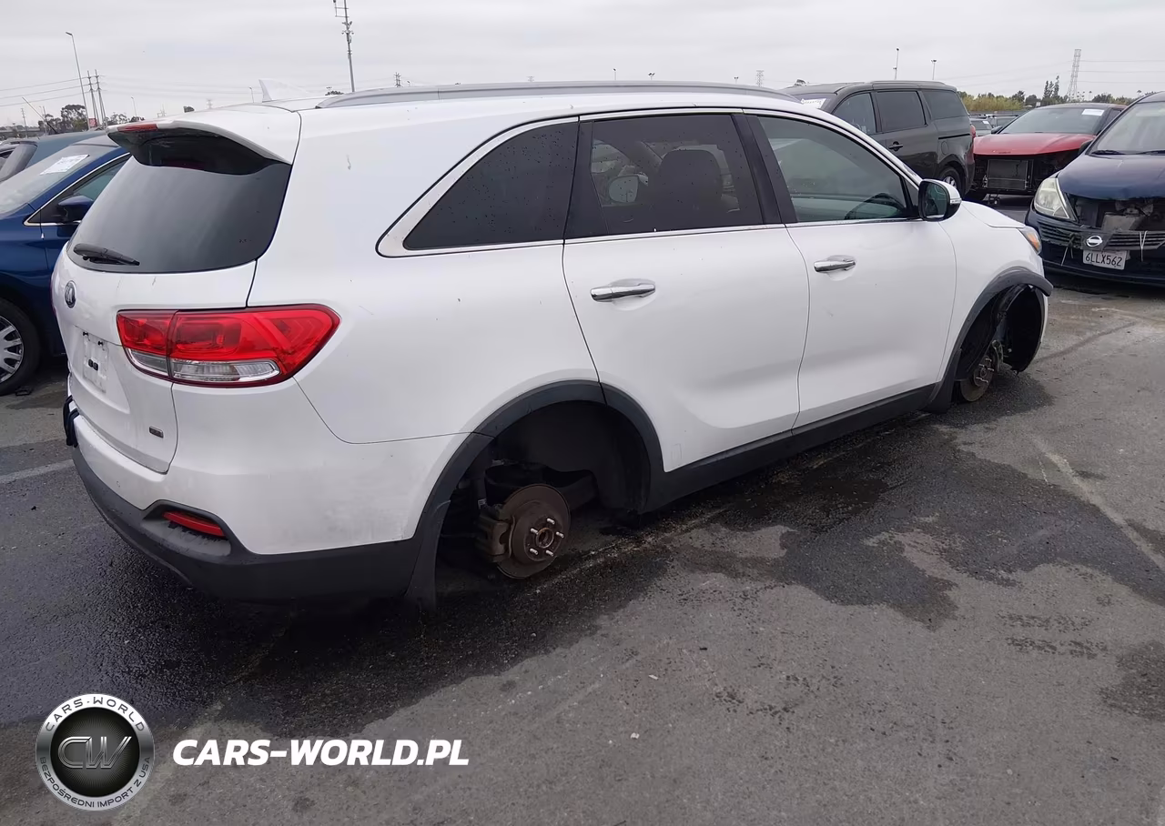 2016 Kia Sorento 2.4L Lx VIN:5XYPG4A34GG135352 - 4