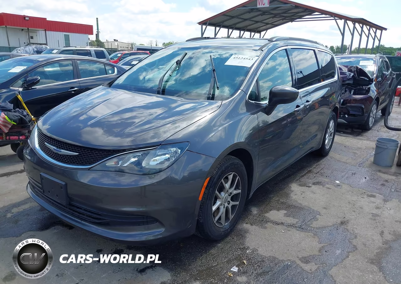2020 Chrysler Voyager Lxi VIN:2C4RC1DG3LR195811 - 2
