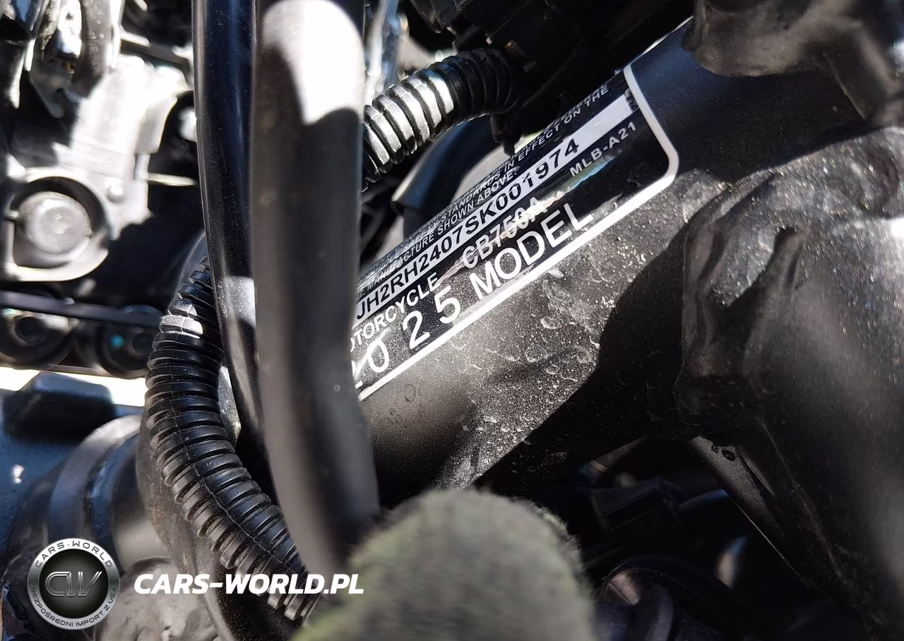 2025 Honda Cb750 A VIN:JH2RH2407SK001974 - 10